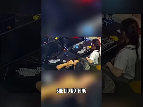 Girl Sits Down At Internet Cafe And Turns Off Guy’s Computer Twice While Playing Cs go