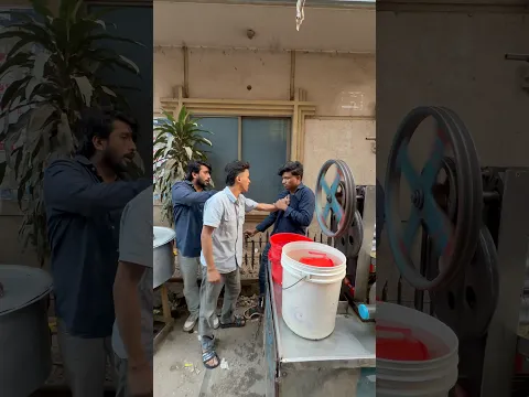 এলাকার নেতারা গরিব মানুষের সাথেই পারে!😢