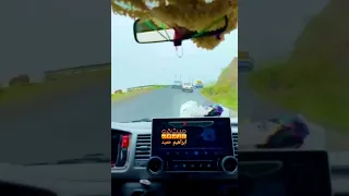 اثناء تصوير الامطار لحظه حادث اليوم في نقيل سماره والحمدلله على السلامة  اثناء تصوير الامطار لحظه حادث اليوم في نقيل سماره والحمدلله على السلامة