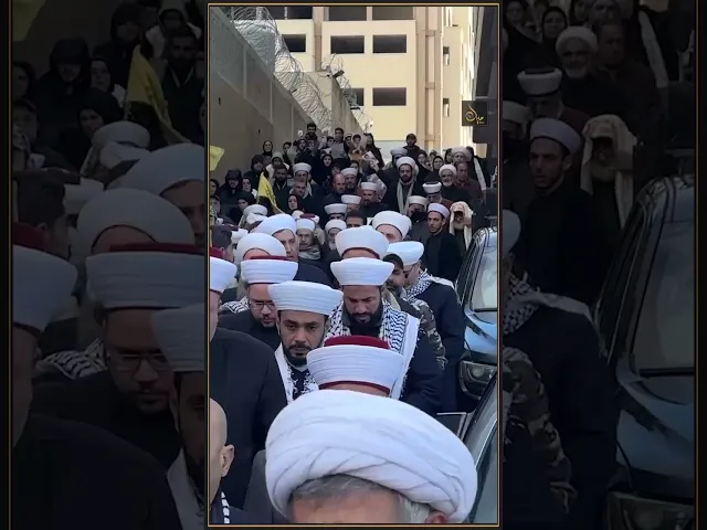 ⁣وفد من تجمع العلماء المسلمين ينطلق بقافلة بشرية للمشاركة في تشييع سيد الجنوب في بيروت