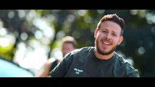 مش انا حدها هي مع غريب 