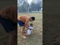 Download Lagu Stimulasi alami main di rumput basah dengan embun pagi