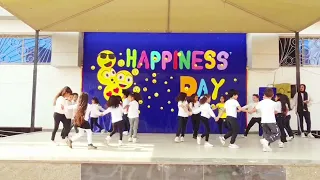 استعراض هرمون السعادة يوم رياضي يوم السعادة Happiness Day 