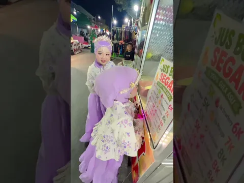 Borong jajan bareng bestie 😍 #shaqueenaaara #shorts #shortvideo #viral