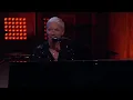 Annie Lennox surprises Sting at the Polar Music Prize 2017