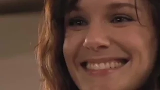 Sarah Wayne Callies visita Airmen no Japao