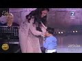 في ختام الحفل ، أحلام تغني مع الطفل عباس - وياك وياك | حفل ختام مهرجان قرطاج 2025