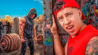 ¡NOS INFLITRAMOS EN el CLUB DE PELEA de MI VECINO! *PELEAS 1LEGALES*🥊