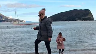 Sahil Kasabasında Sıradan, Klasik Pazar... Modu #beach  #family #natura #sky #sea #daughter #happy 
