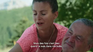 Bande annonce ELLE ENTEND PAS LA MOTO de Dominique Fischbach  - au cinéma le 10 déc. 2025