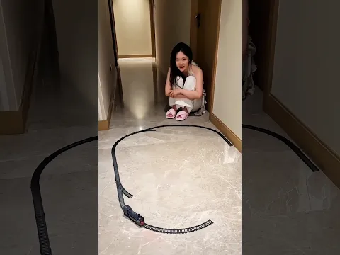 This Girl Train Just Won't Stop~mini wood toy-woodworking art skill/wood hand #shorts