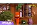 Download Lagu Singing Vegetables Brings Chaos To The Hotel Guests: The Furchester Hotel - CBeebies