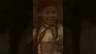 چقدر جذابه که این آهنگ برای خانم صغری باقر زاده هست 