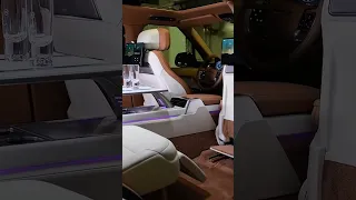 2024 Range Rover SV Luxury SUV Shorts 