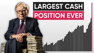 Why Warren Buffet is Holding a Record Amount of Cash