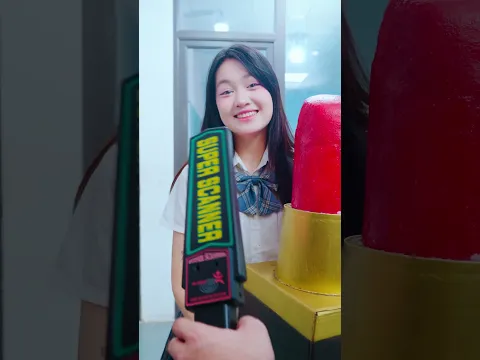 No food allowed? Time for the Giant Lipstick hack! ππ€« #anhchinh #funny