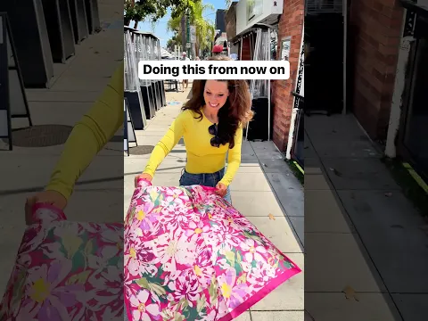 Easy way to tie a silk scarf into a handy purse bag 👛 #silkscarf #purse #bags #labordayweekend