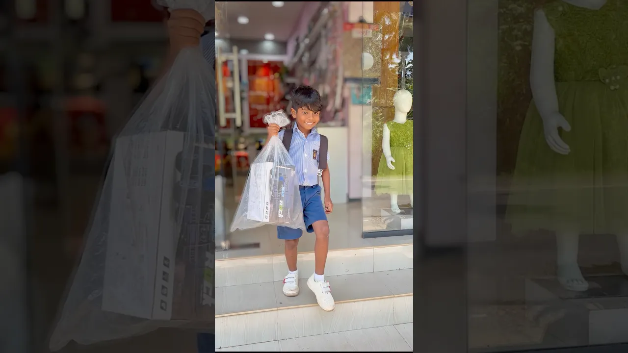 VR VLOGS💯 channel featured image