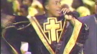 Download MC Hammer - Do Not Pass Me By (live) (January 27, 1992) (w/ Tramaine Hawkins \u0026 Benito Clausen ) MP3