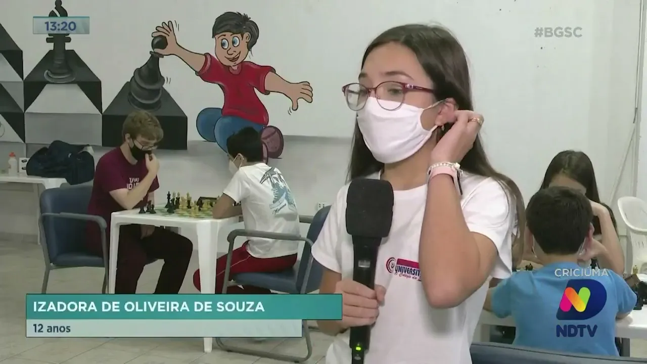 Xadrez é opção de esporte gratuito para crianças em Criciúma