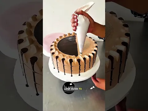 Maman a abîmé le gâteau ou l’a embelli 🎂🍫 #shortvideo #shorts #shortvideo #viral #viralvideo