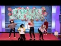 Fans Dance It Out During 'Blindfolded Musical Packages'