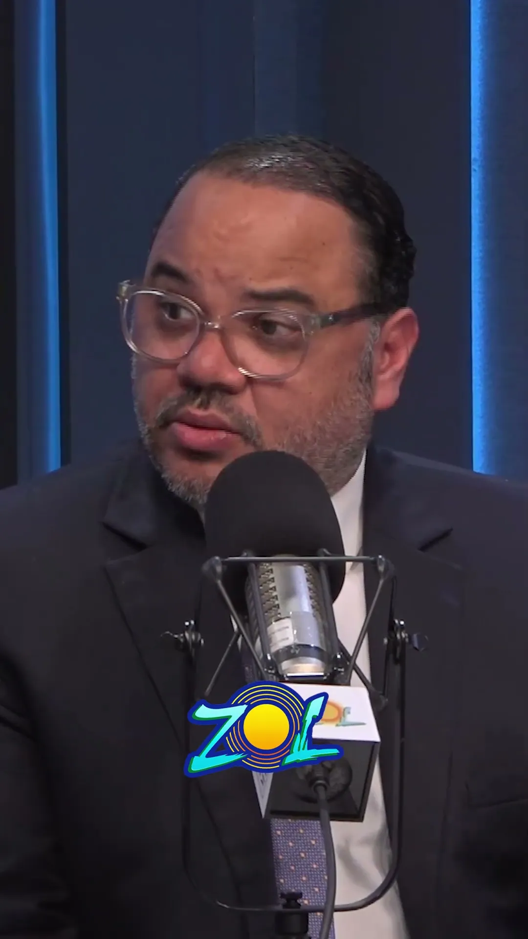 "LA POLICÍA VA MÁS ALLÁ"