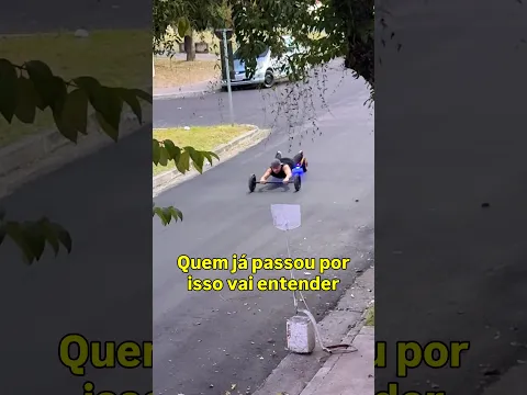 Treinando abdominal e passando recados