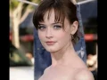 Ten Photos of Alexis Bledel So Sexy They Were Banned in China