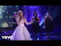 Download Lagu Gwen Stefani - Jingle Bells (Live On The Ellen DeGeneres Show/2017)