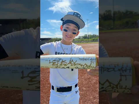 That's gone #basebroz #baseball #baseballlife #baseballlove #baseballbat #baseballszn #baseballswing