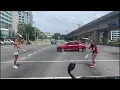 Download Lagu Tourists filmed juggling at intersection in Kota Kinabalu