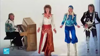 الفرقة السويدية آبا تعود للغناء بعد غياب 40 عاما 