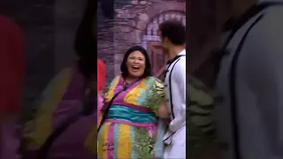 ويزو ماتـ ـت من الضحك بسبب علي ربيع مسرح مصر 