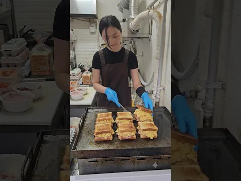 계란 폭탄 소세지 토스트 만들기 / Egg sausage toast / korean street food