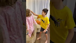 خلودة وصفا على ترند  انا بطلع انت بتنزل   دندنها