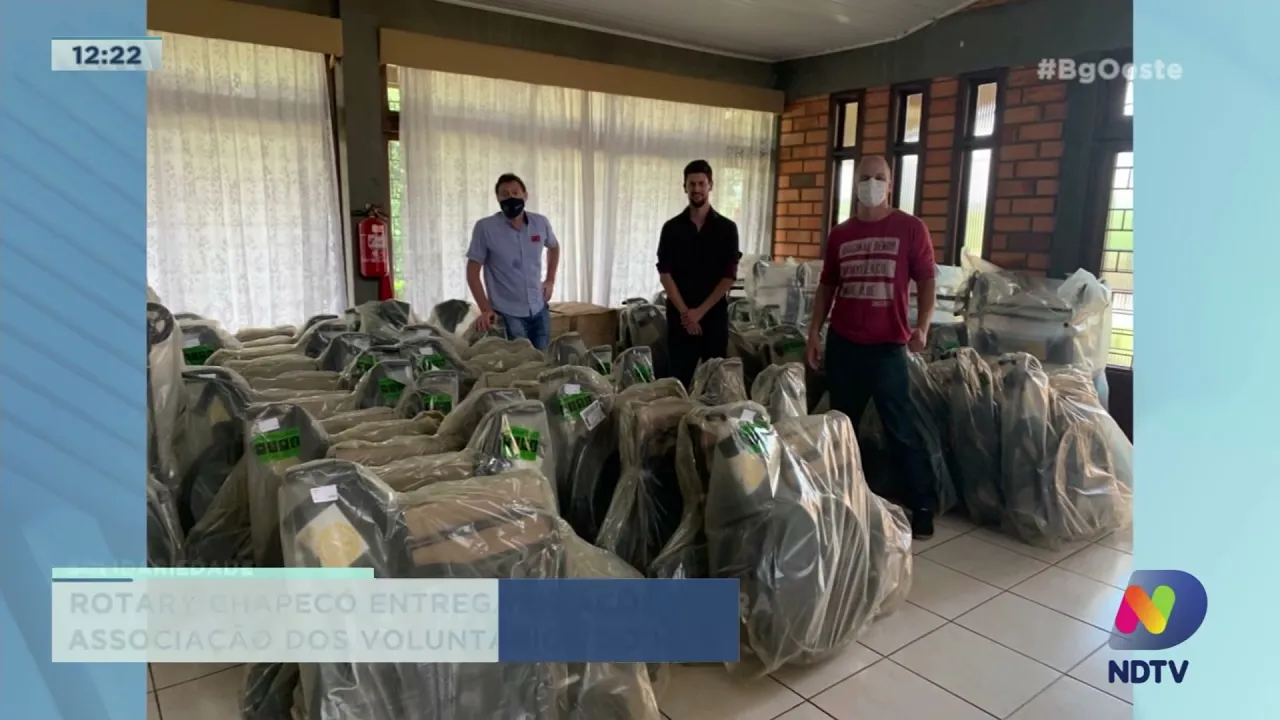 Solidariedade: Rotary Chapecó entrega doações para Associação dos Voluntários do HRO