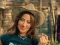 Derya Uluğ - Yabani (Şehrazat Bir Ömrün Hikayesi)