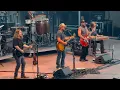 Lukas Nelson - BORN RUNNIN OTTA TIME