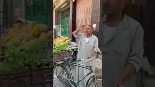 أنا مصمم مش ماشي قبل ماتتكلم بايع خضار صوت 