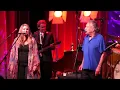 Robert Plant and Alison Krauss perform 'Can't Let Go'
