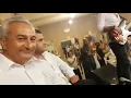جمهور زياد الرحباني يغني "عايشة وحدها بلاك" في حضور زياد و فرقته