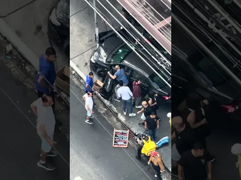 CARRO BATEU NO POSTE