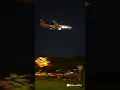 Lagu Pesawat Batik Air dan Garuda Indonesia Landing Malam di Jakarta Bandara Soekarno-Hatta #Shorts
