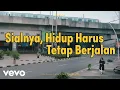 Download Lagu Bernadya - Sialnya, Hidup Harus Tetap Berjalan (Official Live Performance)