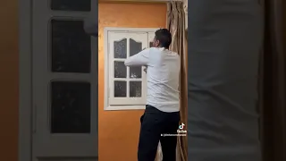 تركيب سلك بليسيه علي شباك خشب 