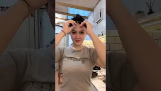tante gemoy pulen daster ketat lagi masak live tiktok 