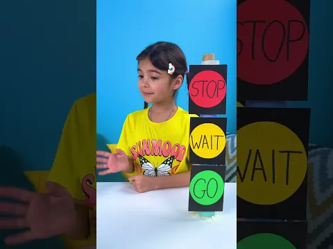 🚦Stop. Wait. Go! – Traffic Lights in Action 🚗
