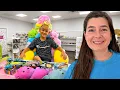 Real Life Fidget Trading Squishy King VS Mrs Bench
