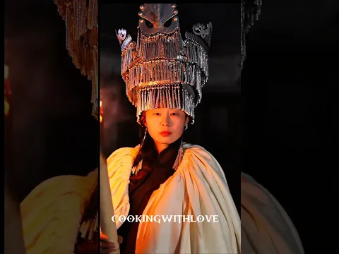 They Turned Trash Into a Beautiful Phoenix Crown! π±π